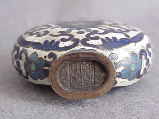 Ching Dynasty 18th C. Chinese Cloisonne Snuff Bottle